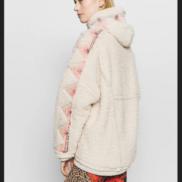 Free People Lodge Livin Sherpa Plush Fleece Soft Oversized Embroidered Jacket ML - Picture 2 of 11